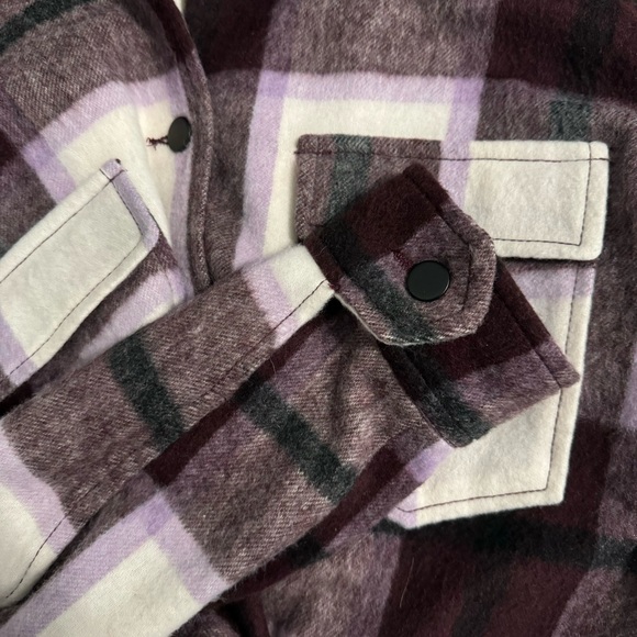 Zara Jacket, Size Medium burgundy/purple long sleeve - Picture 5 of 5